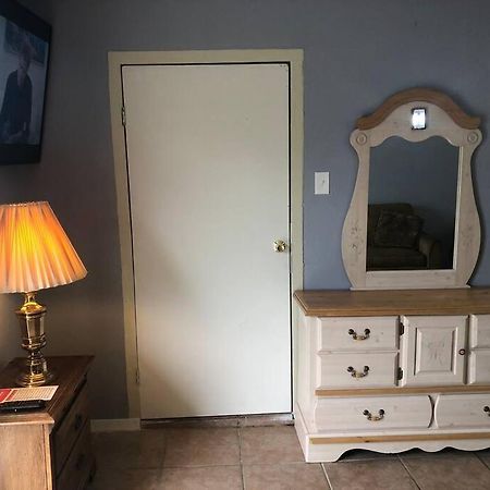 A Smaller Piece Of Heaven, Near By Lackland Afb San Antonio Exterior photo