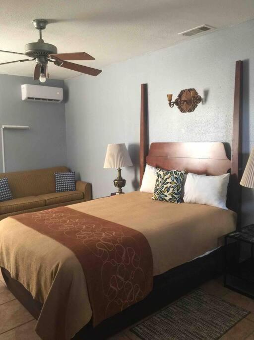 A Smaller Piece Of Heaven, Near By Lackland Afb San Antonio Exterior photo