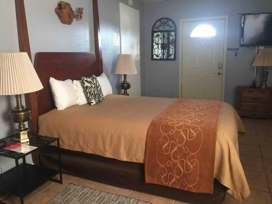 A Smaller Piece Of Heaven, Near By Lackland Afb San Antonio Exterior photo
